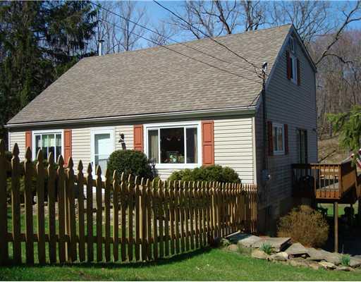 992 Watt Road Apollo, PA 15613 - Photo 3 of 18 Exterior Front.