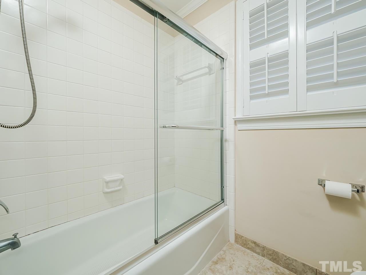 2701 Waterloo Court Raleigh, NC 27613 - Photo 22 of 30