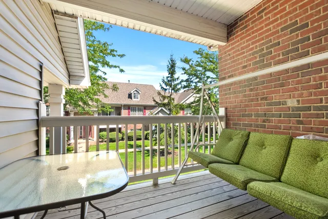$374,500 | 9411 Albany Court, Orland Park, IL 60467