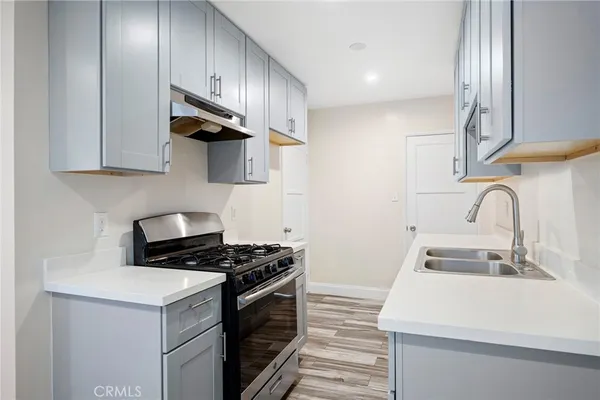 $1,900 | 2930 Fairmount Avenue, Unit B, La Crescenta, CA 91214
