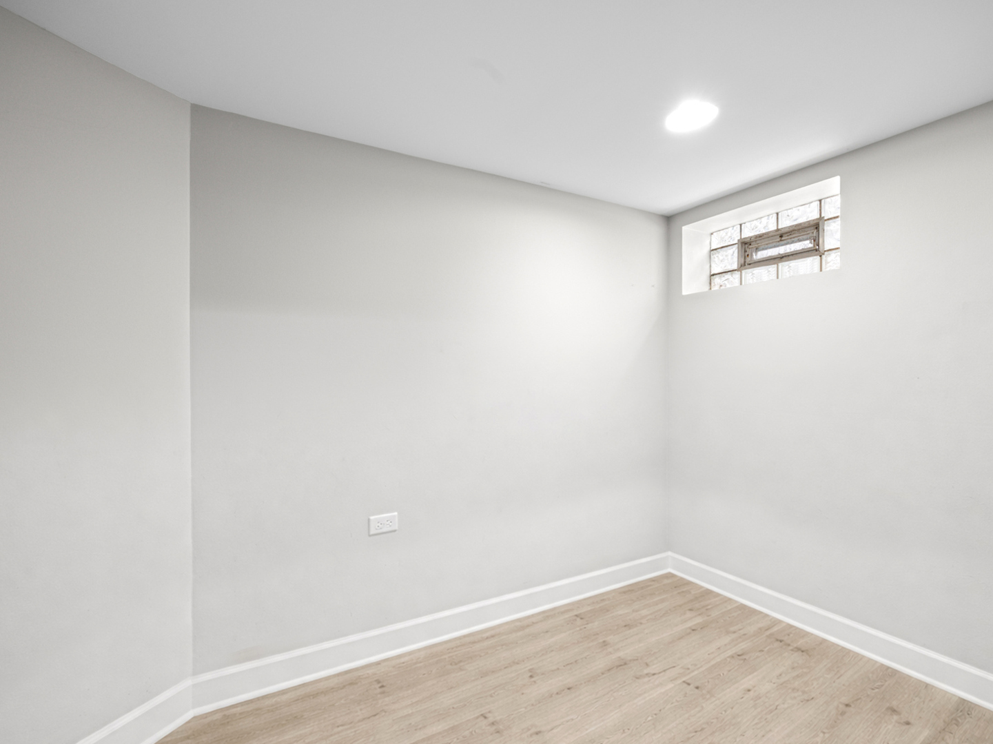 2356 Lathrop Avenue North Riverside, IL 60546 - Photo 8 of 16