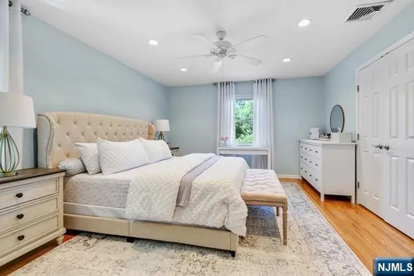 $6,000 | 204 Deerfield Lane, Franklin Lakes, NJ 07417