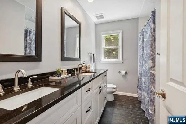 $6,000 | 204 Deerfield Lane, Franklin Lakes, NJ 07417