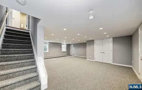 $6,000 | 204 Deerfield Lane, Franklin Lakes, NJ 07417