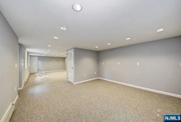 $6,000 | 204 Deerfield Lane, Franklin Lakes, NJ 07417