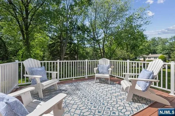 $6,000 | 204 Deerfield Lane, Franklin Lakes, NJ 07417