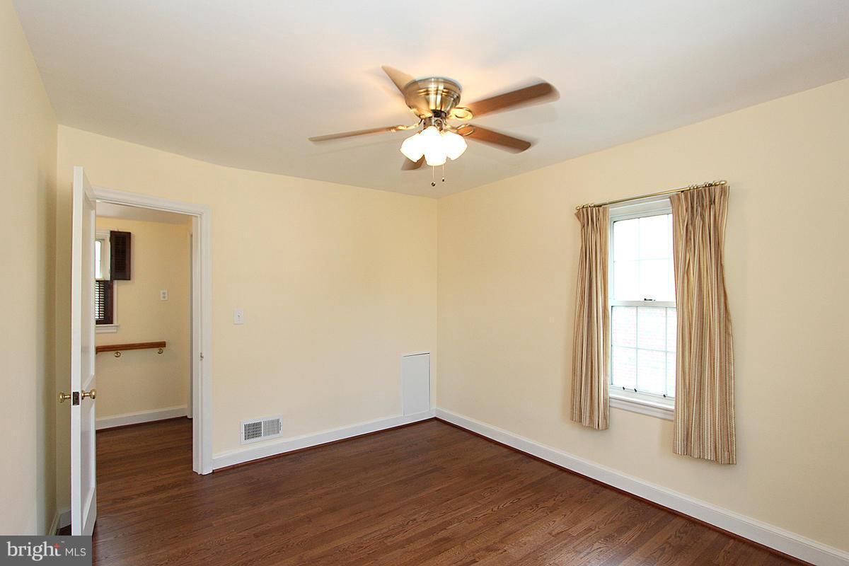 1027 Lanark Way Silver Spring, MD 20901 - Photo 23 of 27 Bedroom