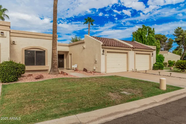 $309,900 | 19095 North 97th Lane, Peoria, AZ 85382