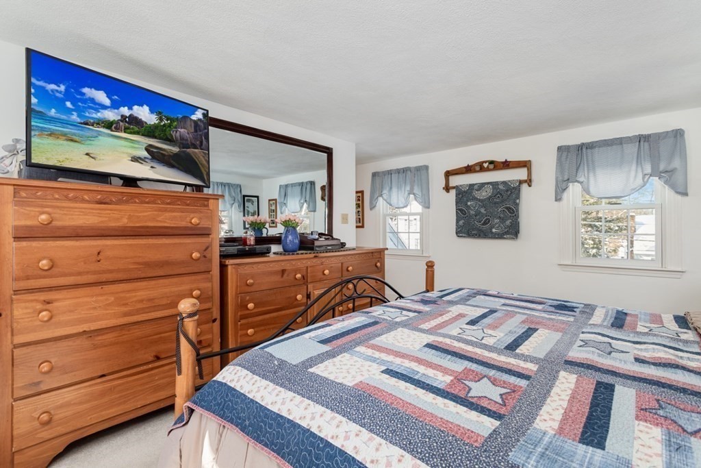 74 Wescroft Road Reading, MA 01867 - Photo 28 of 36 Gallery Image 28