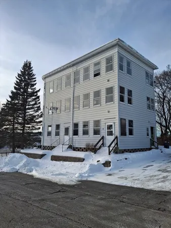 $2,000 | 14 Florence Street, Unit 3, Leominster, MA 01453