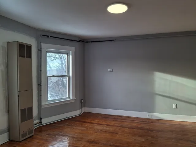 $2,200 | 14-18 Florence Street, Unit 3, Leominster, MA 01453