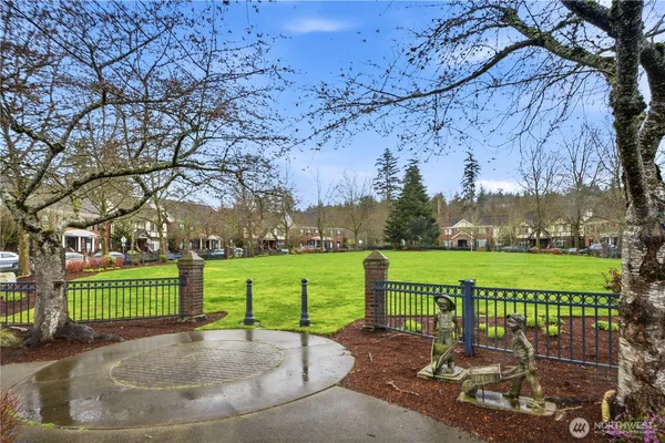$1,198,000 | 2557 Northeast Park Drive, Issaquah, WA 98029