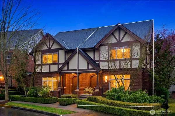 $1,198,000 | 2557 Northeast Park Drive, Issaquah, WA 98029
