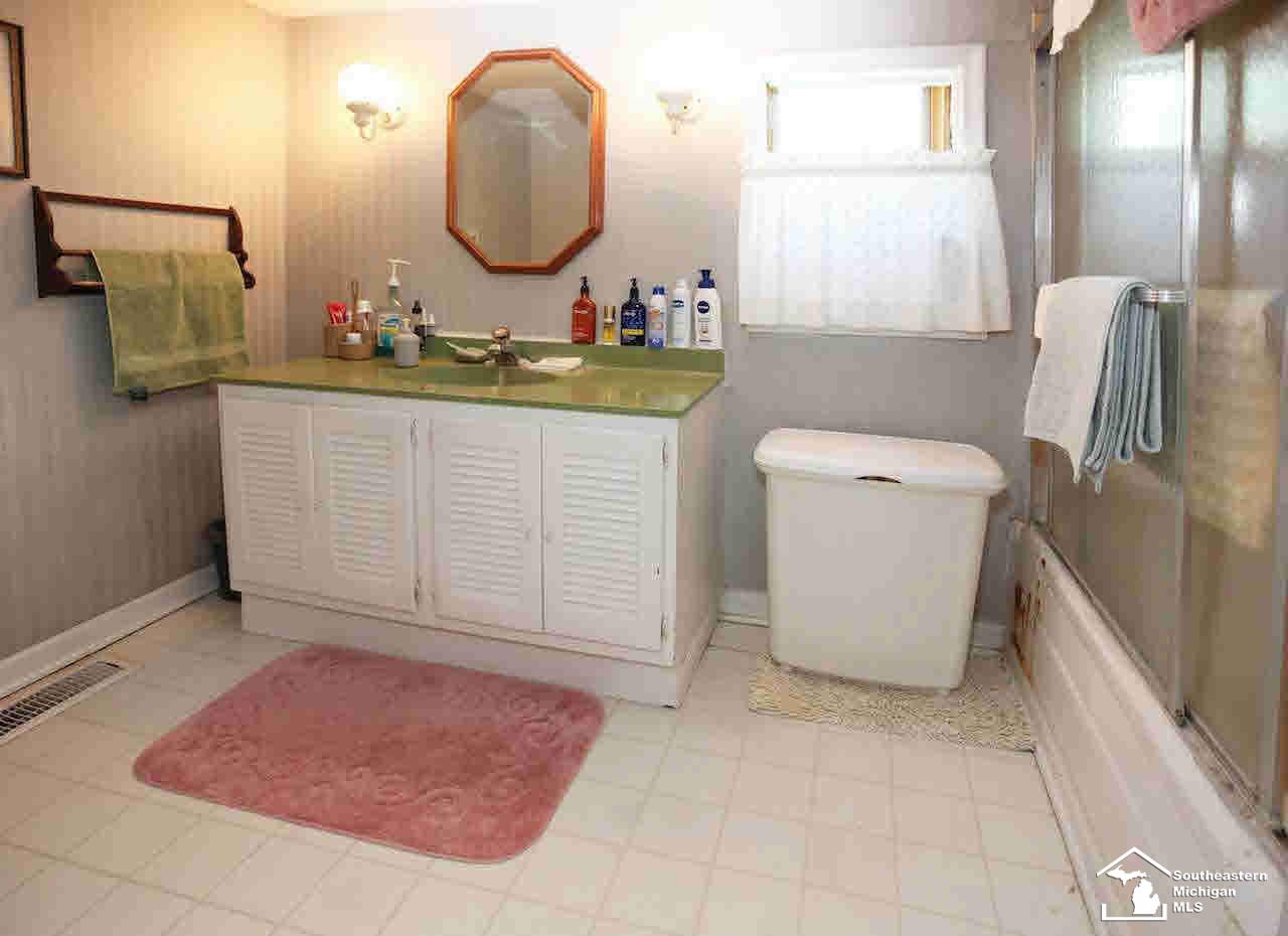 1600 Plank Road Dundee, MI 48131 - Photo 15 of 19