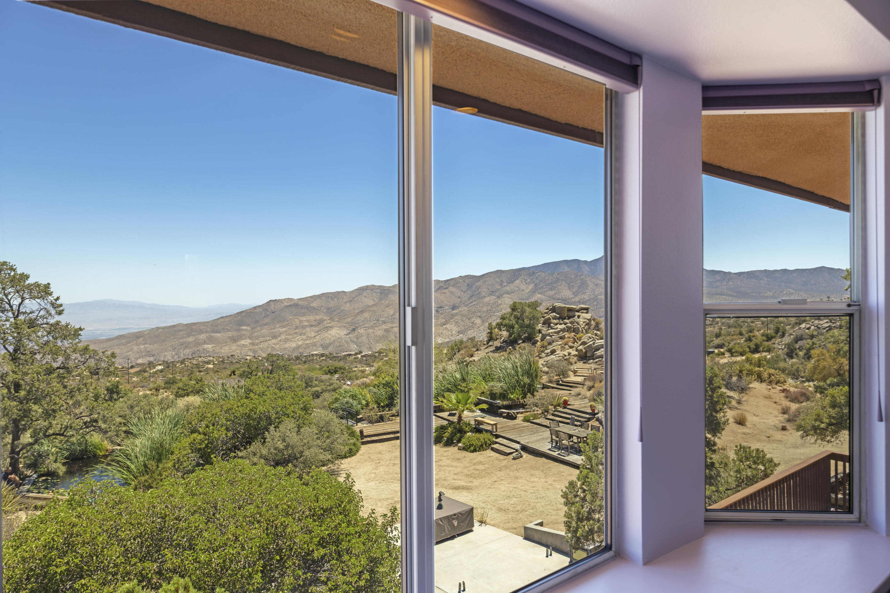 60425 Santa Rosa Road Mountain Center, CA 92561 - Photo 4 of 67 a view of a balcony