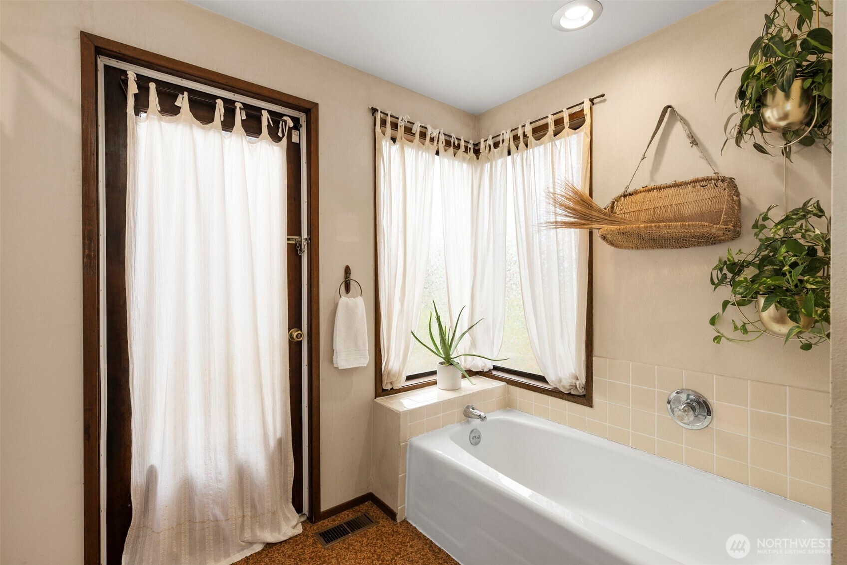 70 Twin View Drive Sequim, WA 98382 - Photo 14 of 31