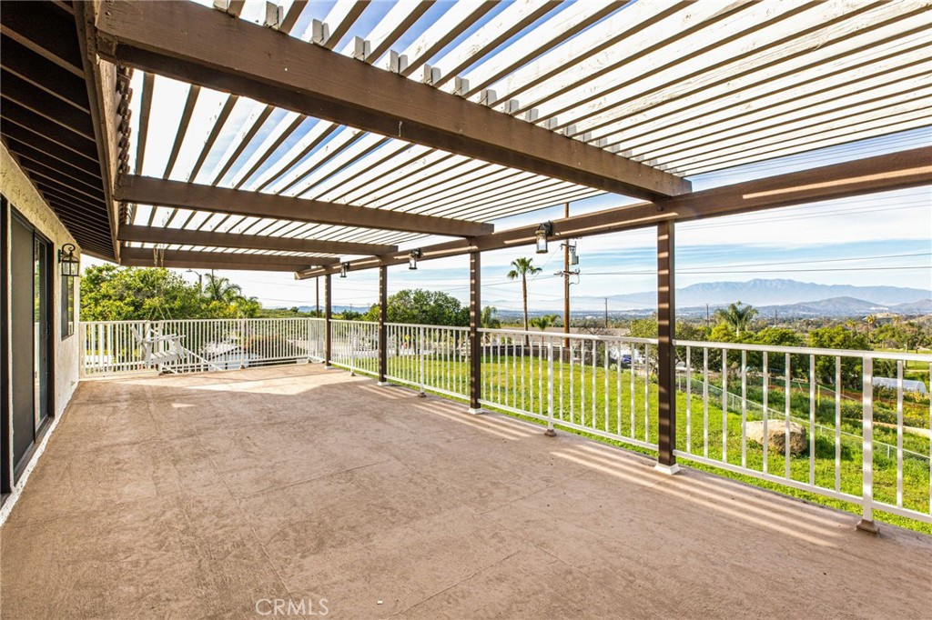 16066 Rancho Verde Circle Riverside, CA 92506 - Photo 29 of 51 a view of a backyard