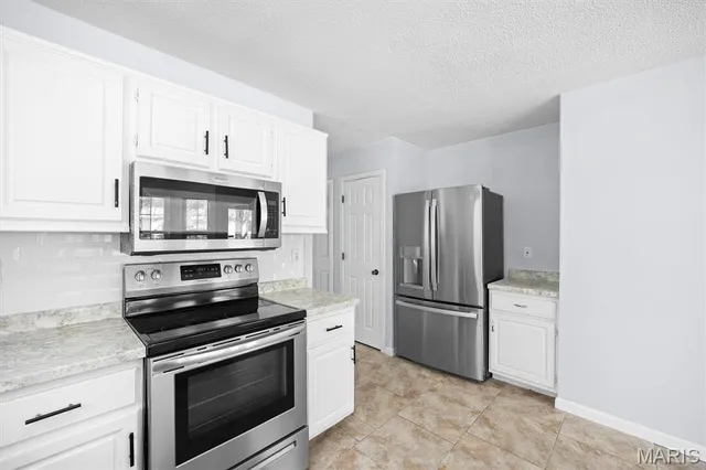 $325,000 | 1018 Timber Creek Lane, O'Fallon, IL 62269