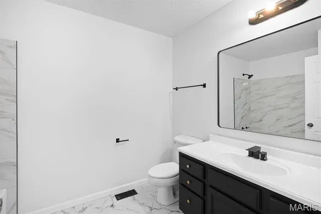 $325,000 | 1018 Timber Creek Lane, O'Fallon, IL 62269