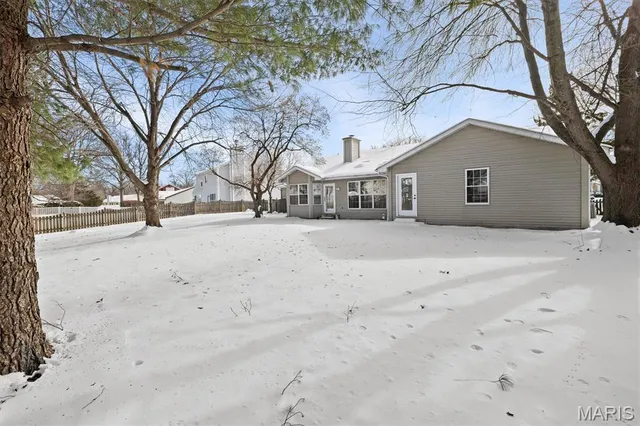 $325,000 | 1018 Timber Creek Lane, O'Fallon, IL 62269