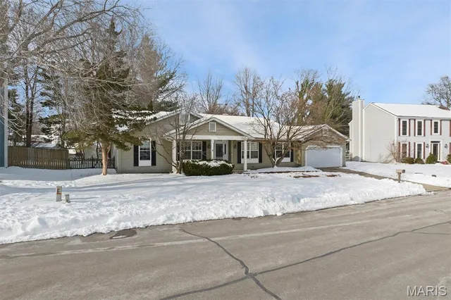 $325,000 | 1018 Timber Creek Lane, O'Fallon, IL 62269