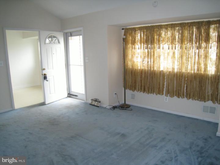 20 Dover Road Hamilton, NJ 08620 - Photo 2 of 12 Gallery Image 2