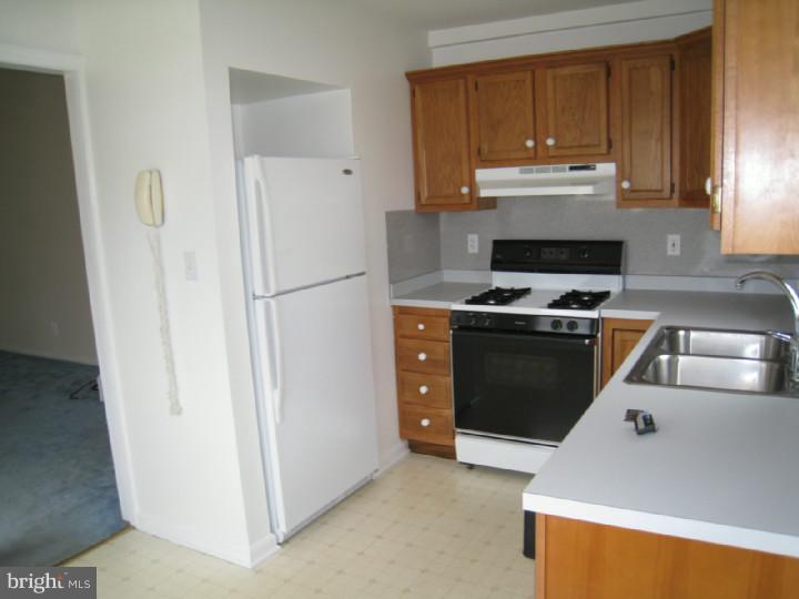20 Dover Road Hamilton, NJ 08620 - Photo 5 of 12 Gallery Image 5