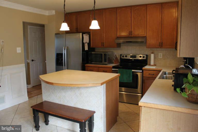 6717 Hemlock Point Road New Market, MD 21774 - Photo 12 of 30 Kitchen