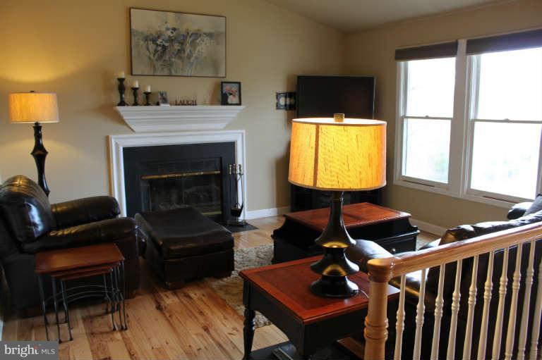 6717 Hemlock Point Road New Market, MD 21774 - Photo 5 of 30 Family Room