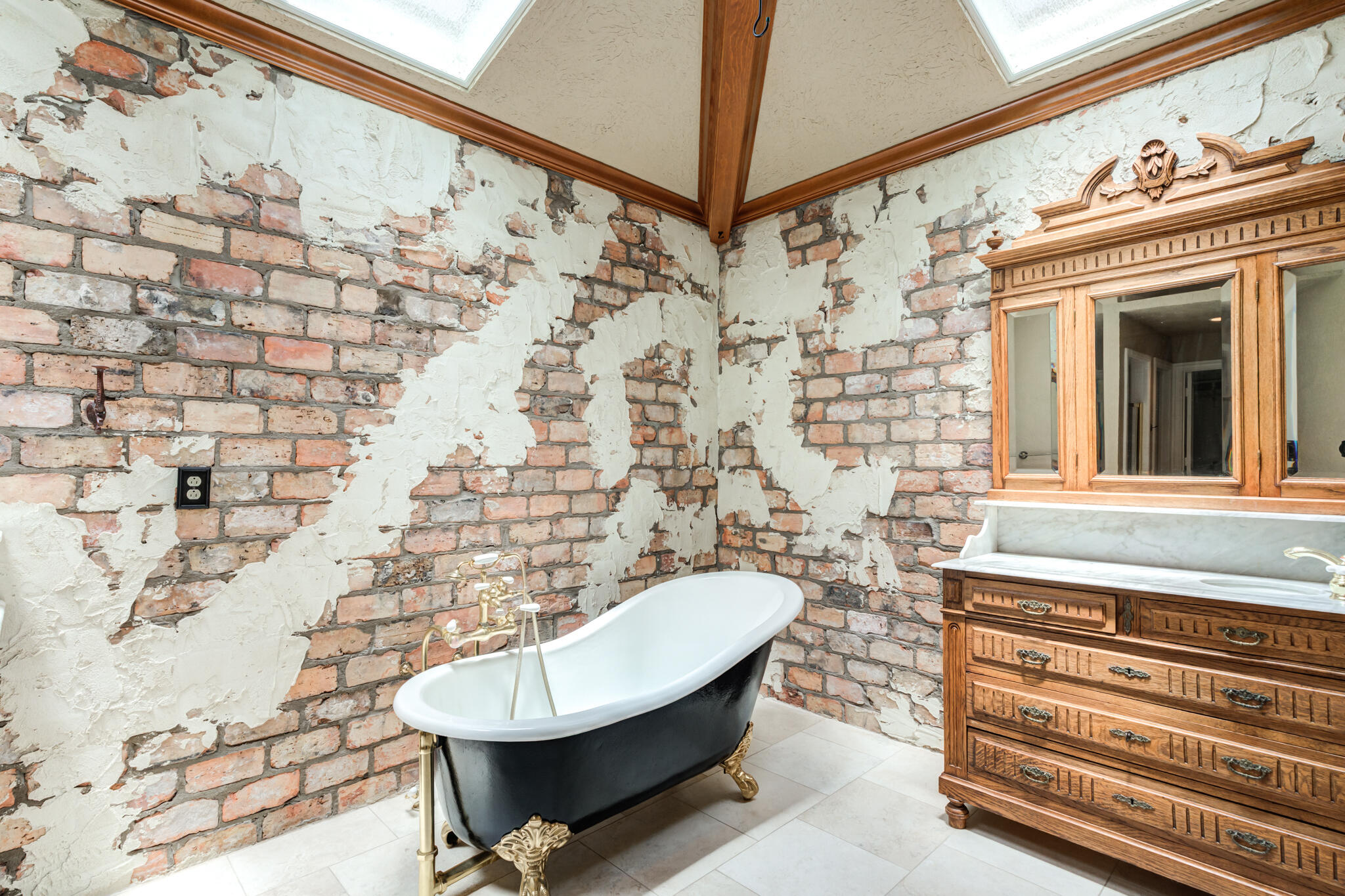 8901 York Place Lubbock, TX 79424 - Photo 26 of 45 a view of a door and chair in the patio