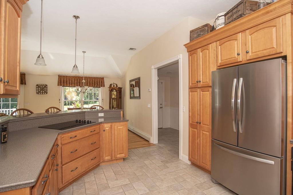 1099 Walnut Plain Road Rochester, MA 02770 - Photo 12 of 40