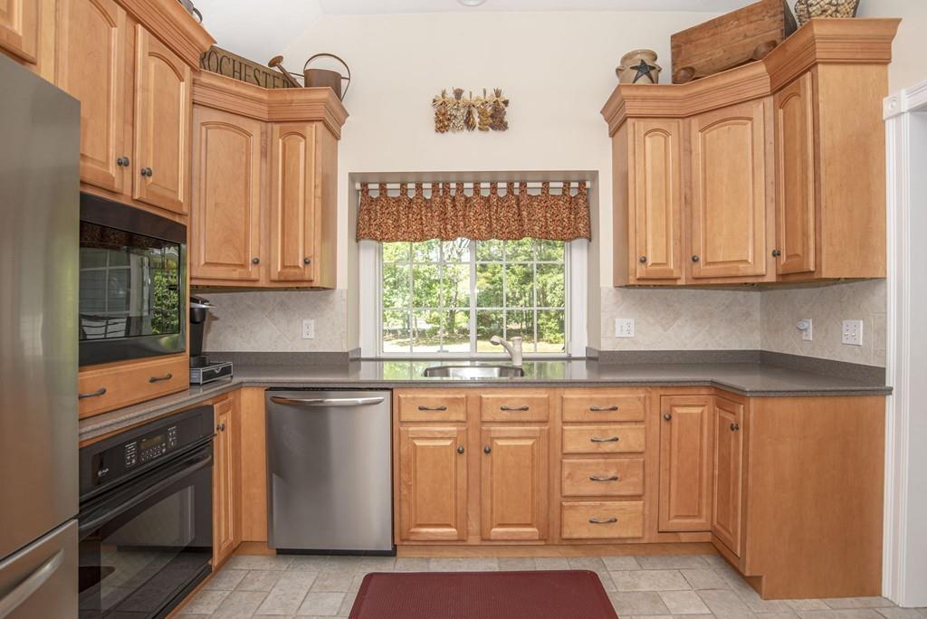 1099 Walnut Plain Road Rochester, MA 02770 - Photo 14 of 40