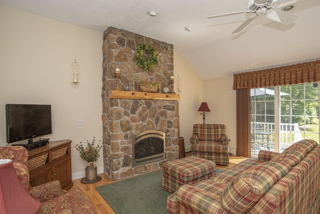 1099 Walnut Plain Road Rochester, MA 02770 - Photo 5 of 40