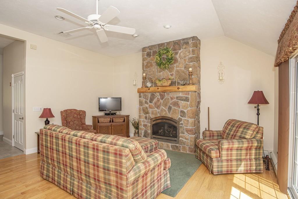 1099 Walnut Plain Road Rochester, MA 02770 - Photo 6 of 40
