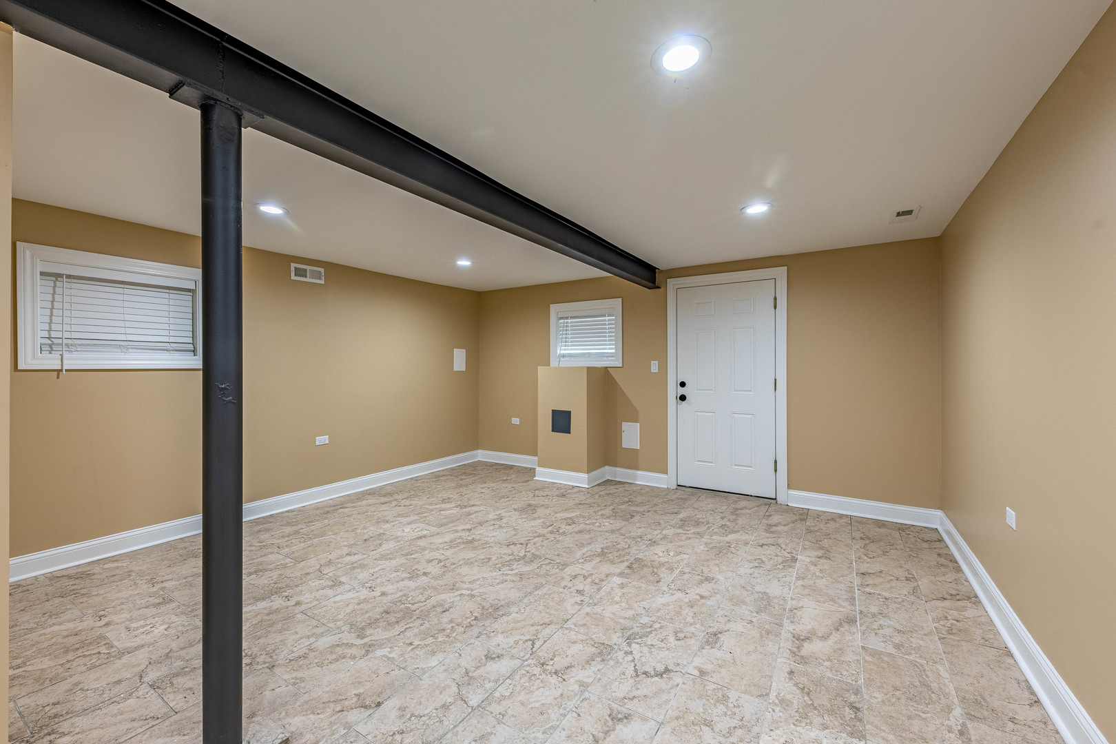 2012 West Coulter Street Chicago, IL 60608 - Photo 31 of 47 a view of empty room