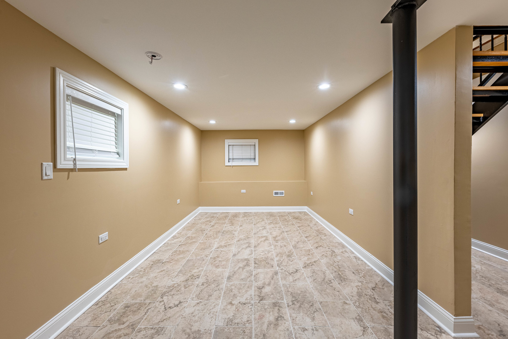 2012 West Coulter Street Chicago, IL 60608 - Photo 34 of 47 a view of an empty room and a window