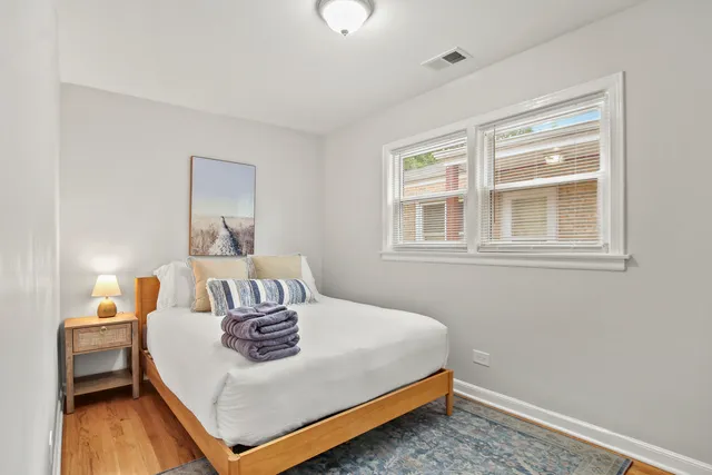 $2,500 | 236 Callan Avenue, Unit 3, Evanston, IL 60202