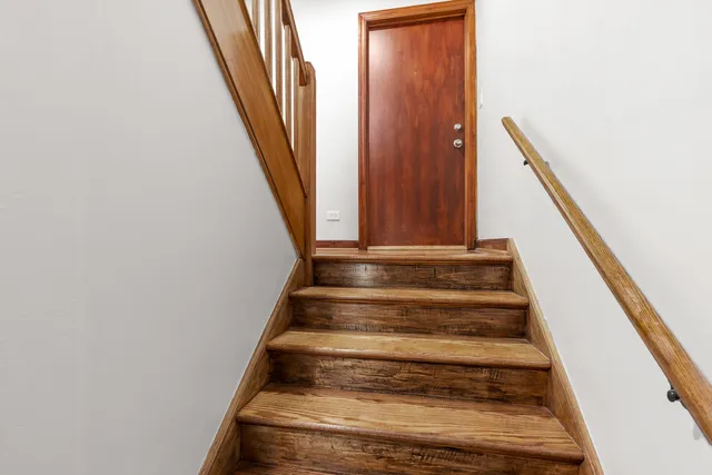 $2,500 | 236 Callan Avenue, Unit 3, Evanston, IL 60202