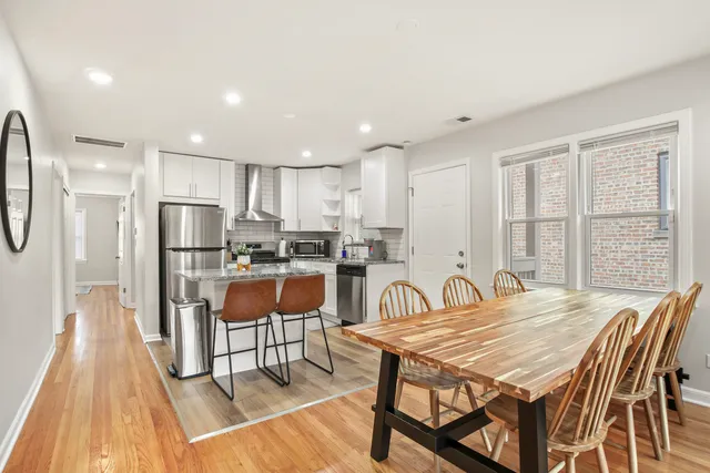 $2,500 | 236 Callan Avenue, Unit 3, Evanston, IL 60202