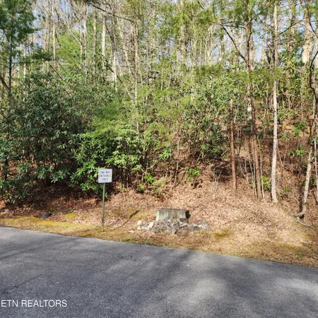 $64,900 | 116 Stonegate Way, Townsend, TN 37882