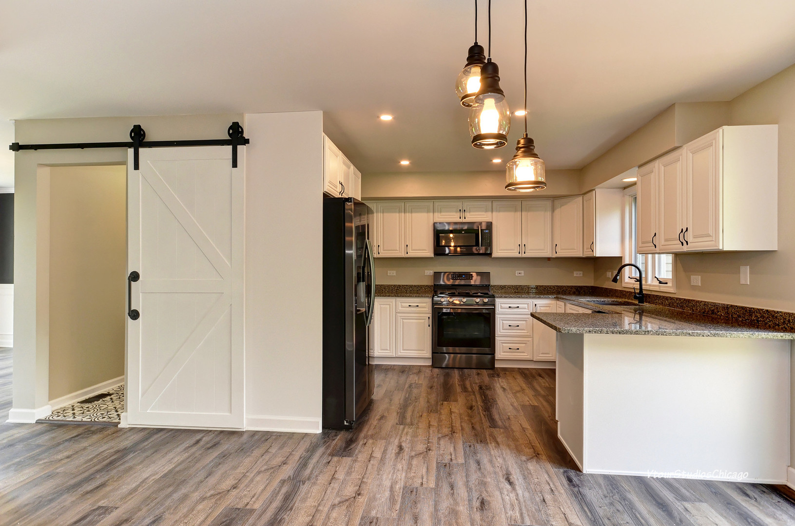 710 Ayers Street Bolingbrook, IL 60440 - Photo 12 of 52