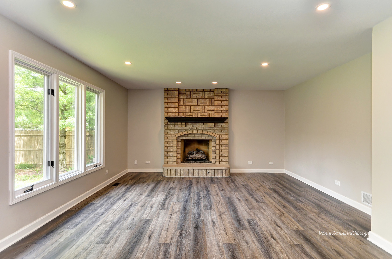 710 Ayers Street Bolingbrook, IL 60440 - Photo 18 of 52