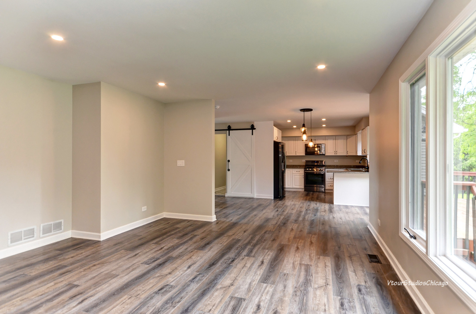 710 Ayers Street Bolingbrook, IL 60440 - Photo 20 of 52