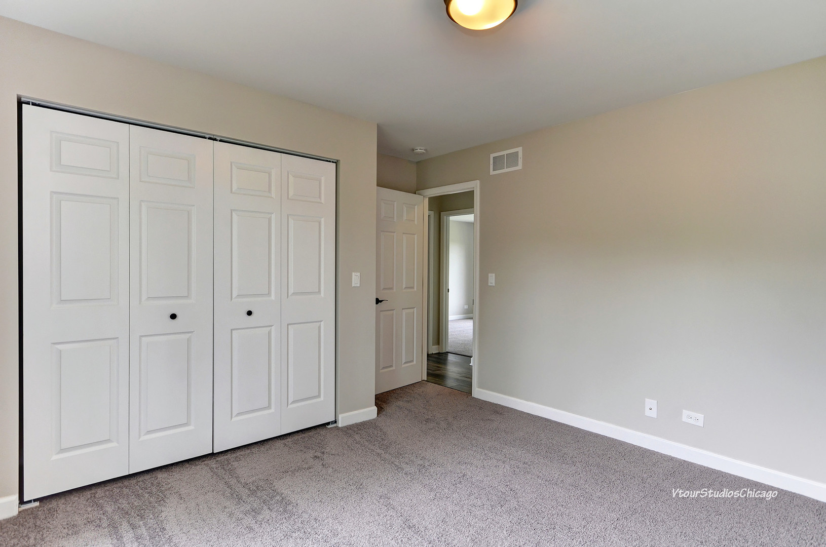 710 Ayers Street Bolingbrook, IL 60440 - Photo 37 of 52