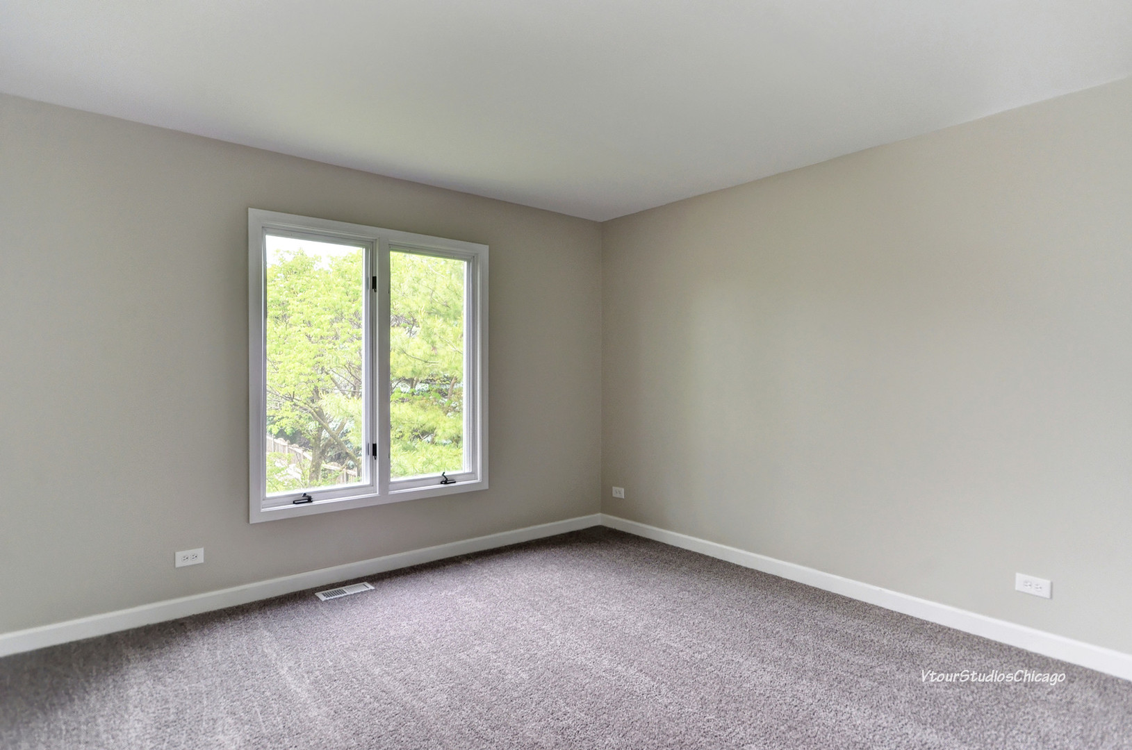 710 Ayers Street Bolingbrook, IL 60440 - Photo 38 of 52