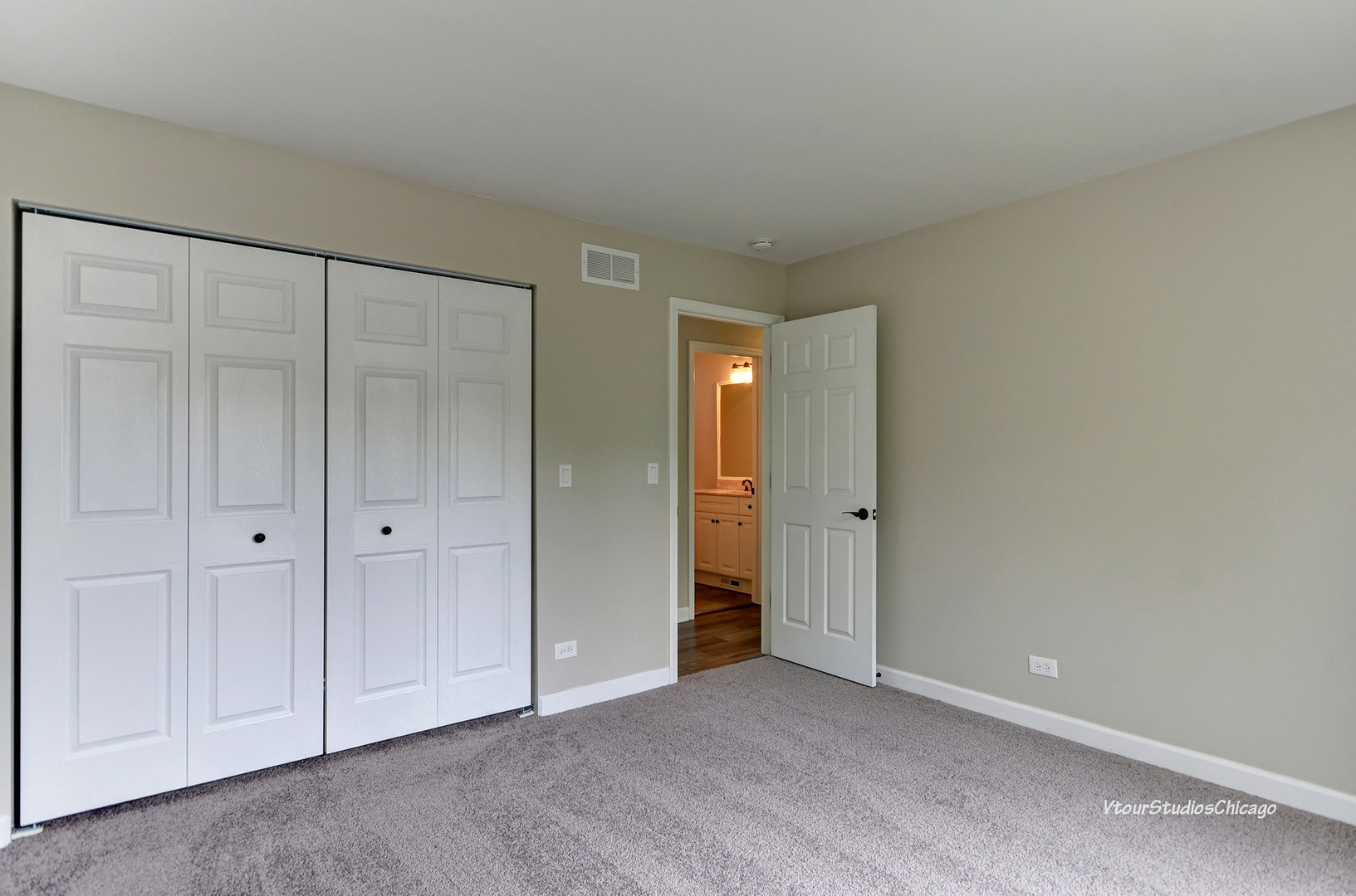 710 Ayers Street Bolingbrook, IL 60440 - Photo 39 of 52
