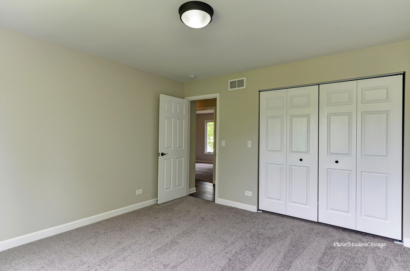 710 Ayers Street Bolingbrook, IL 60440 - Photo 41 of 52