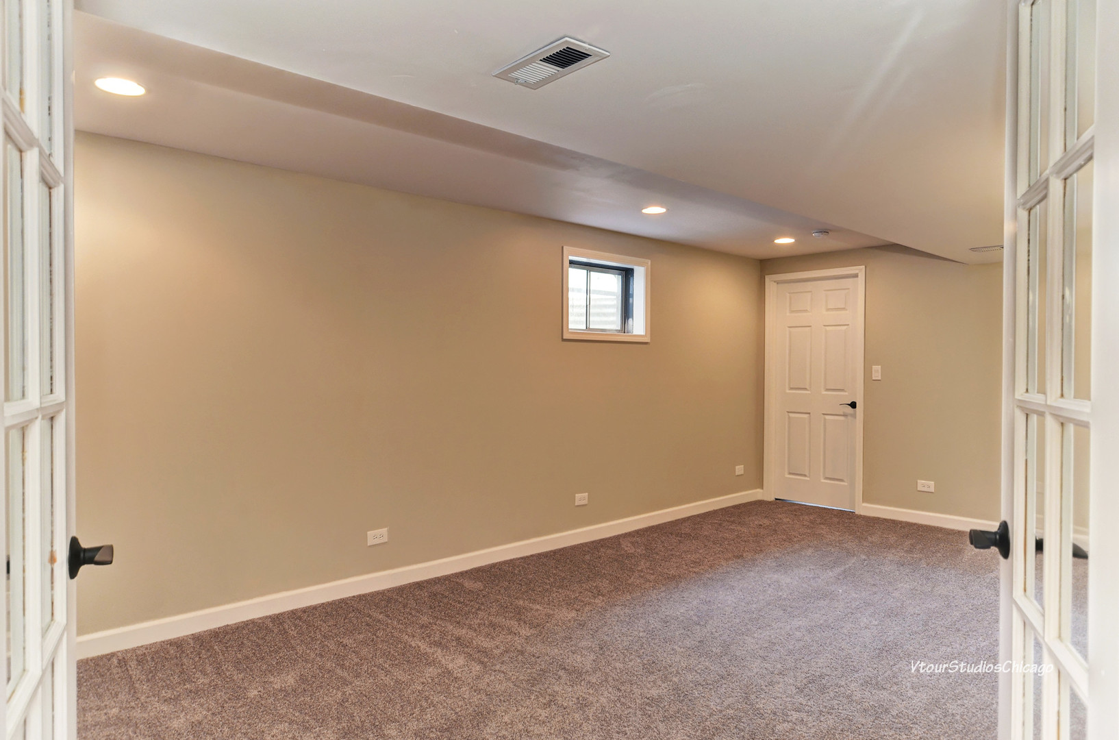 710 Ayers Street Bolingbrook, IL 60440 - Photo 48 of 52