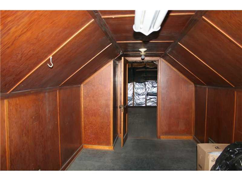 880 Tuscarawas Road Beaver, PA 15009 - Photo 19 of 20 Den/Family/Great Room. THIRD FLOOR DEN! SO MANY POSSIBILITIES!