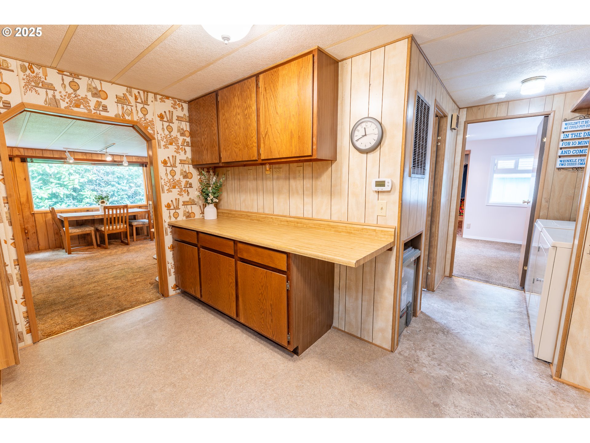 1600 Rhododendron Drive, Unit 207 Florence, OR 97439 - Photo 12 of 43 Kitchen